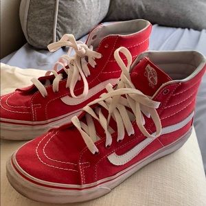 🚨RED HIGHTOP VANS🚨 MUST GO